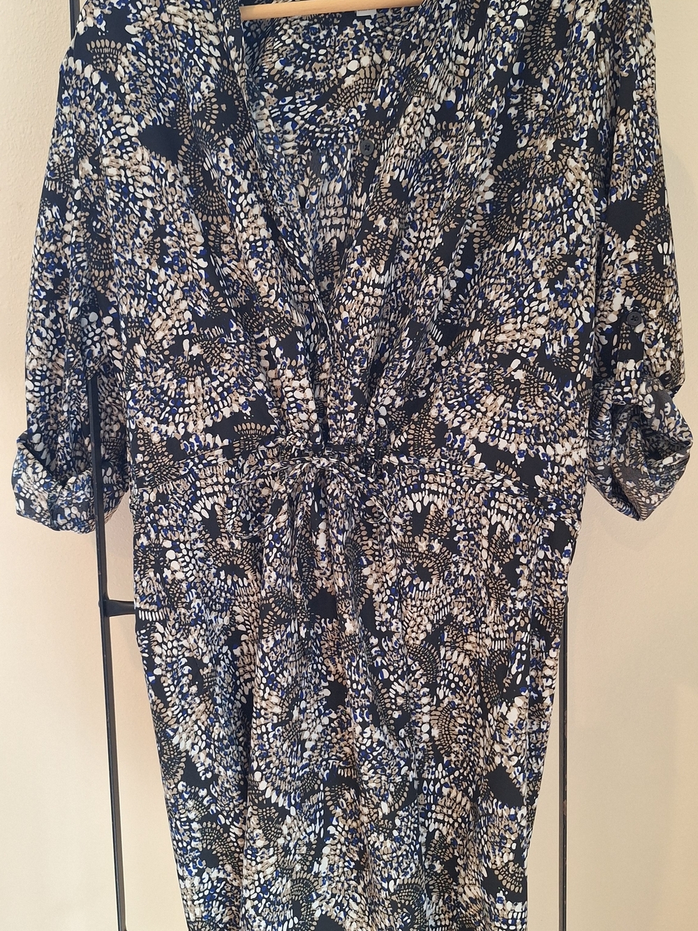 Larry Levine Navy, White & Tan Tie-Front Long Sleeve Dress with V-Neck